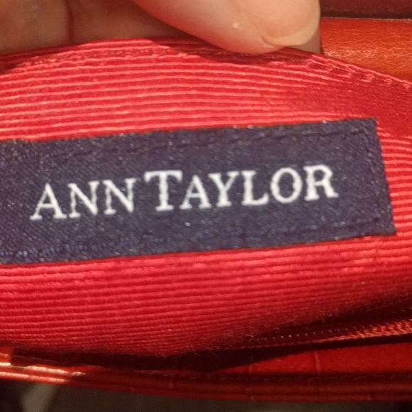 Beautiful red bag by Anne Klein 🍀 - Picture 8 of 9